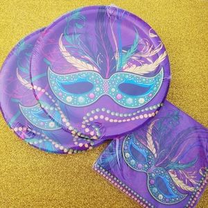 Cocktail Set of‎ 16 Plates and 16 Napkins